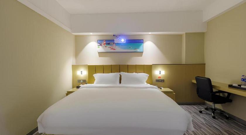 Jingtu Hotel Zhanjiang Dingsheng Plaza Store Esterno foto