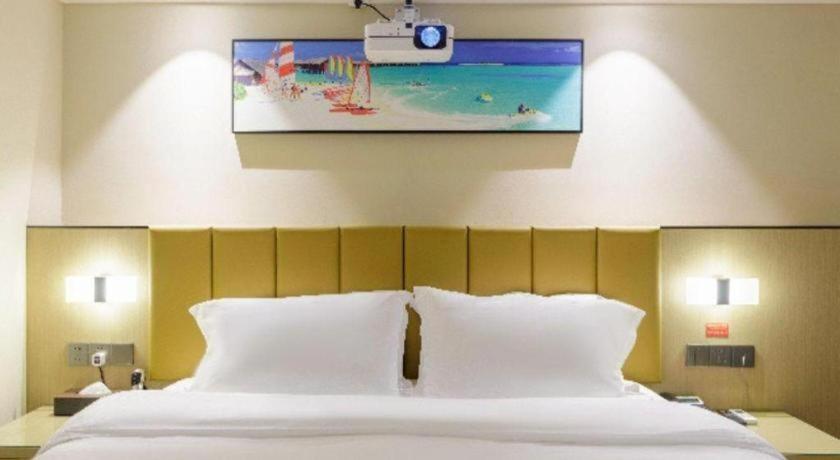 Jingtu Hotel Zhanjiang Dingsheng Plaza Store Esterno foto